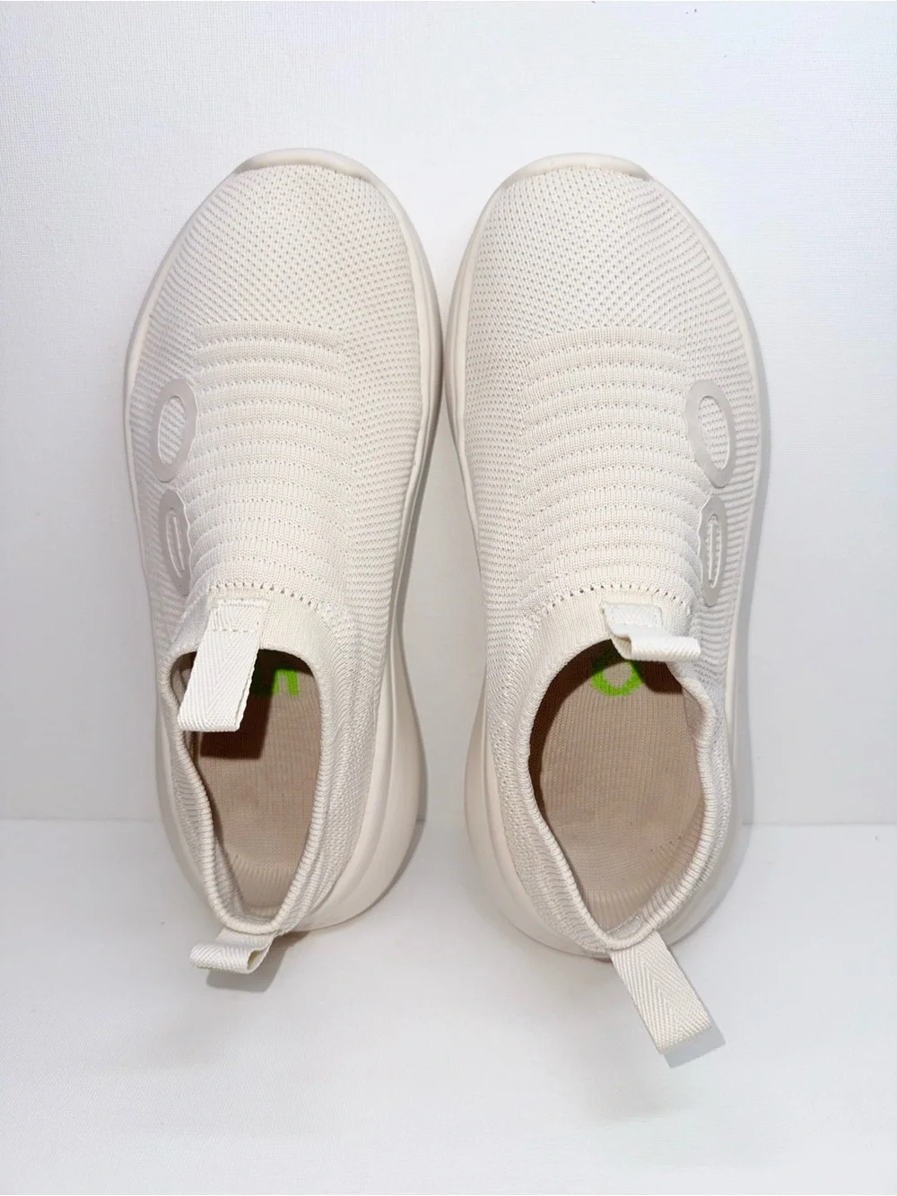 OFOOS OOMY ZEN 🧘‍♂️ -On Knit Sneakers in Cream